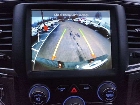 Used 2017 RAM 1500 Sport image 7