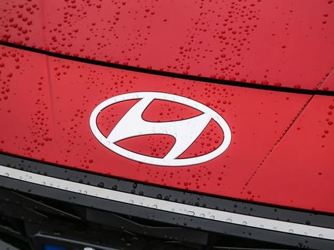 Certified 2024 Hyundai Elantra SEL w/ Convenience Package image 6