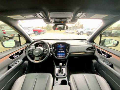 Used 2025 Subaru Forester Sport image 29