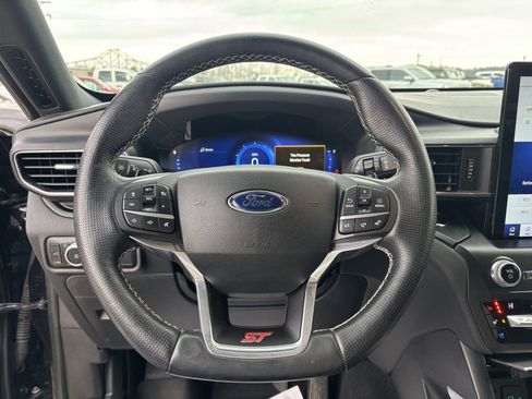 Used 2020 Ford Explorer ST w/ ST Street Pack image 13