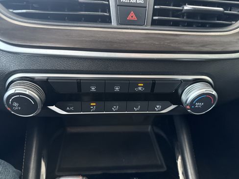 Used 2023 Nissan Altima 2.5 SV image 25