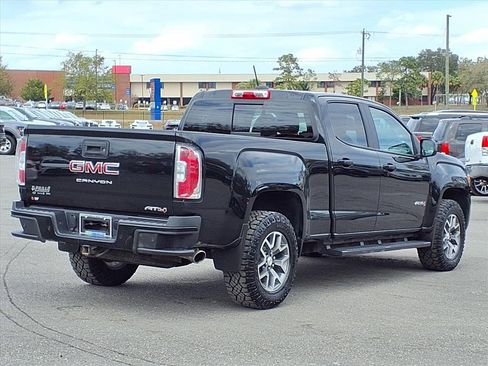 Used 2022 GMC Canyon AT4 image 7