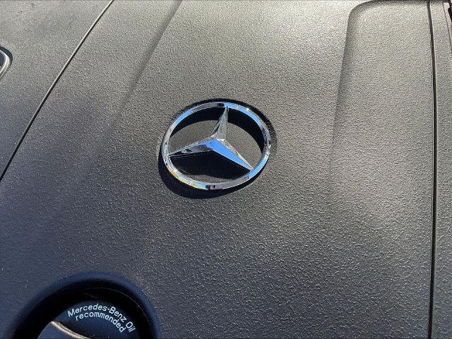 Used 2026 Mercedes-Benz GLC 300 4MATIC image 33
