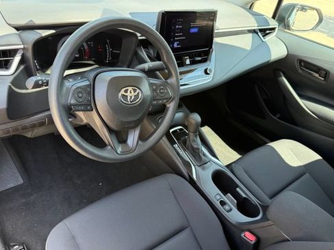 Used 2026 Toyota Corolla LE FWD image 8