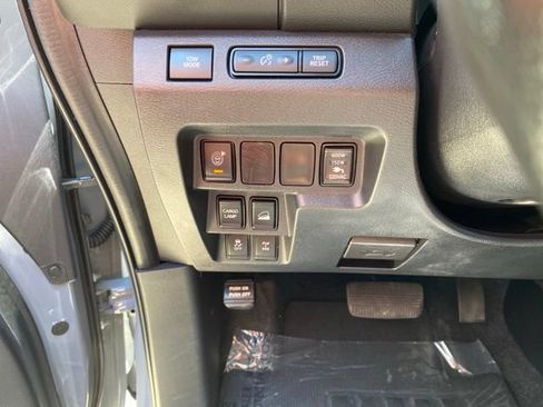 Used 2022 Nissan Frontier PRO-4X AWD/4WD image 14