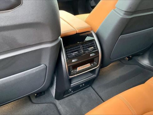 Used 2025 BMW X5 xDrive40i w/ M Sport Package image 38