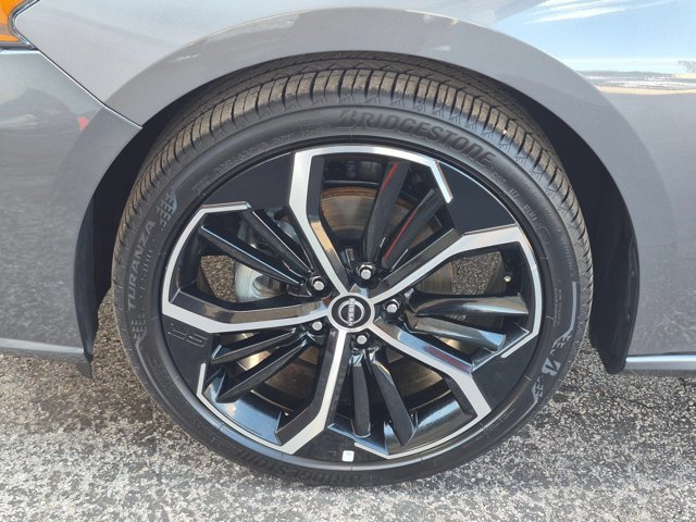Used 2025 Nissan Altima 2.5 SR FWD image 29
