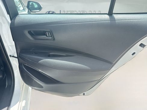Used 2022 Toyota Corolla LE FWD image 28