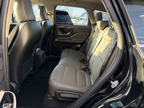 New 2026 Lincoln Corsair Premiere image 6