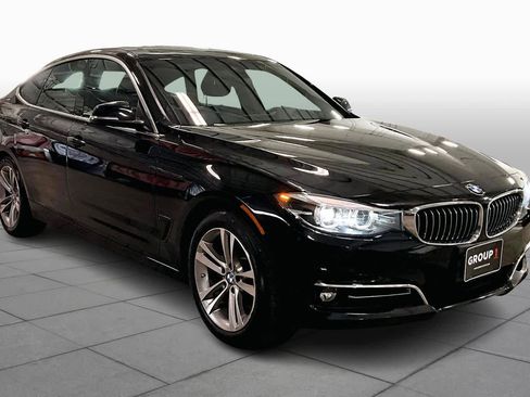 Used 2018 BMW 330i Gran Turismo xDrive image 3