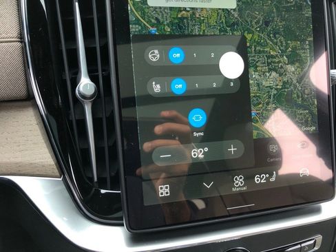 New 2026 Volvo XC90 B6 Plus w/ Protection Package Premier image 27