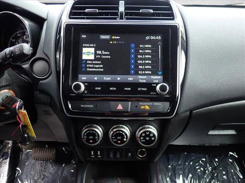 Used 2023 Mitsubishi Outlander Sport ES AWD/4WD image 15