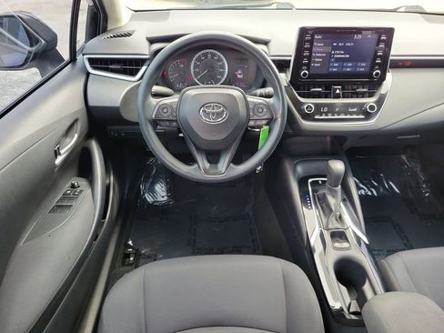 Used 2020 Toyota Corolla LE FWD image 11