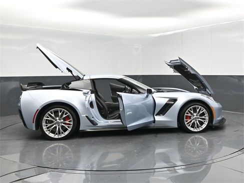 Used 2017 Chevrolet Corvette Z06 image 65