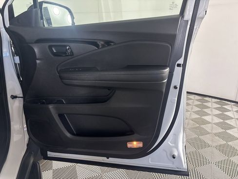 Used 2023 Honda Passport Elite image 32