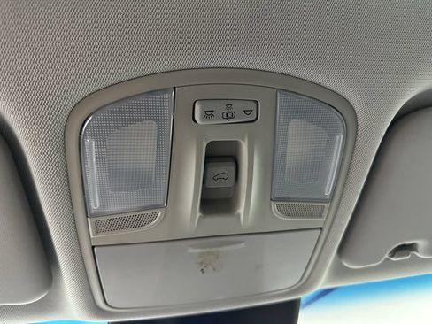 Used 2018 Hyundai Kona SEL w/ SEL Tech Package 02 FWD image 32