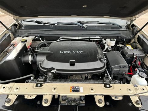 Used 2021 Chevrolet Colorado ZR2 w/ ZR2 Dusk Special Edition image 24