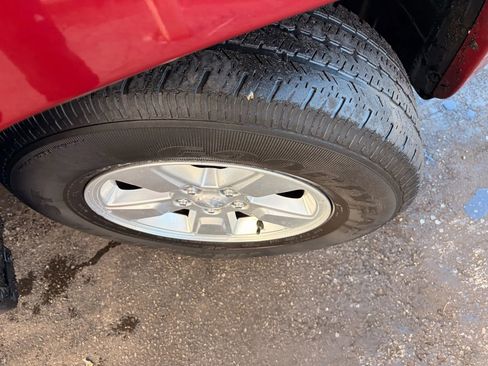 Used 2012 Jeep Liberty Sport w/ Driver Convenience Group image 35