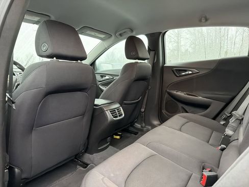 Used 2023 Chevrolet Malibu LT image 13