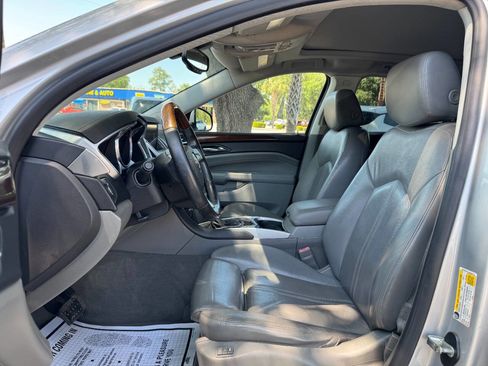 Used 2011 Cadillac SRX Luxury FWD image 10