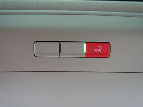 Used 2021 Volkswagen Atlas SE w/ Panoramic Sunroof Package image 36