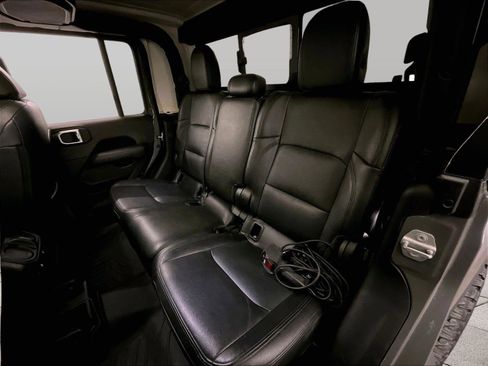 Used 2020 Jeep Gladiator Overland w/ LED Lighting Group image 26