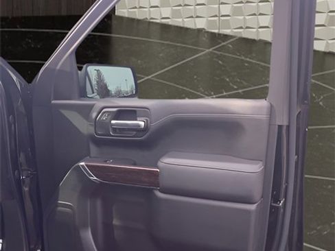 Used 2020 GMC Sierra 1500 SLE w/ SLE Value Package image 15