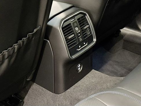 Used 2023 Porsche Macan GTS image 17