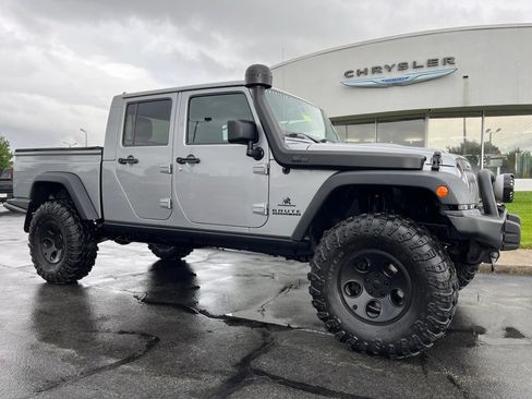 Used 2014 Jeep Wrangler Unlimited Rubicon w/ Connectivity Group AWD/4WD image 43