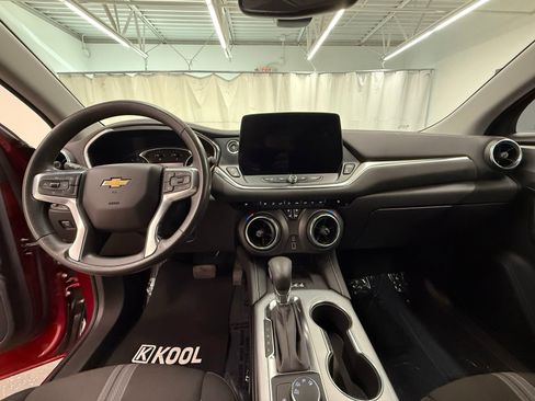 Used 2024 Chevrolet Blazer LT w/ Convenience Package AWD/4WD image 17