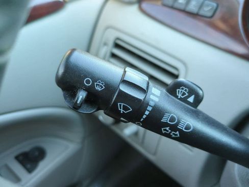 Used 2006 Buick Lucerne CXL w/ Luxury Package image 25