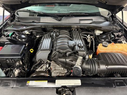 Used 2012 Dodge Challenger SRT8 w/ Premium Sound Group image 35