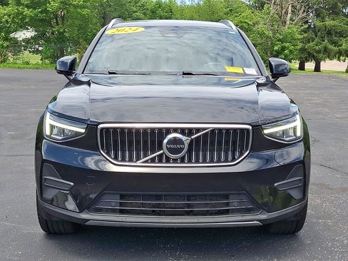 Used 2024 Volvo XC40 B5 Core AWD/4WD image 28