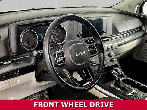 Certified 2022 Kia Carnival LX FWD image 17
