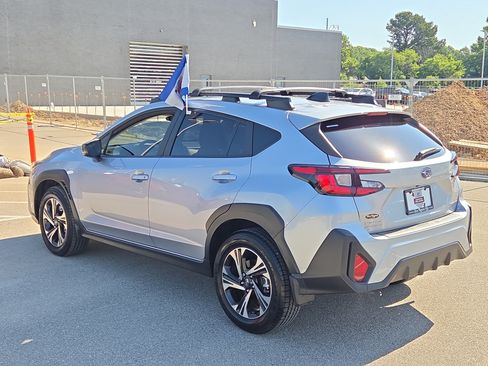 Used 2024 Subaru Crosstrek 2.0i Premium AWD/4WD image 5