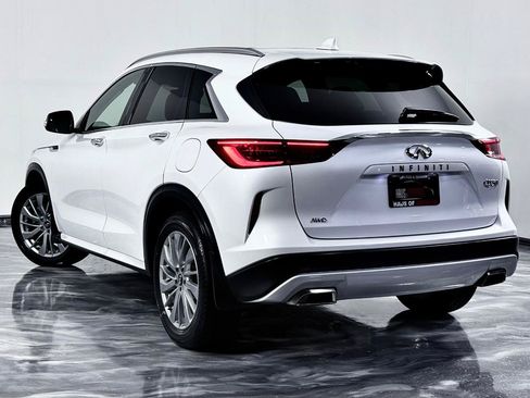 Used 2023 INFINITI QX50 Luxe AWD/4WD image 11