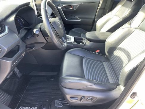 Used 2020 Toyota RAV4 XSE w/ XSE Grade Weather Package image 15