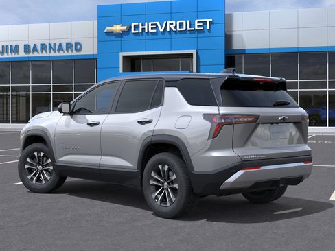 New 2026 Chevrolet Equinox LT w/ Convenience Package II image 3