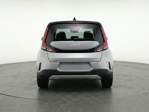 Used 2025 Kia Soul LX w/ LX Technology Package image 7