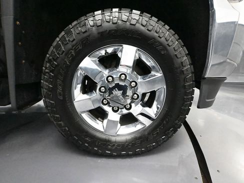 Used 2018 GMC Sierra 3500 SLT w/ Duramax Plus Package image 16