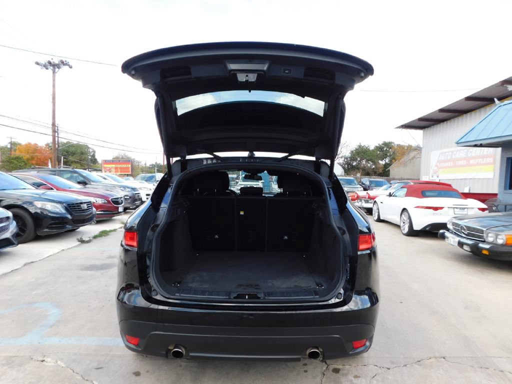 Used 2018 Jaguar F-PACE Premium AWD/4WD image 18