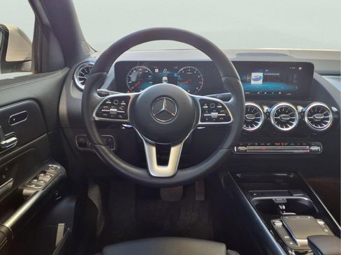 Certified 2022 Mercedes-Benz GLA 250 4MATIC image 13