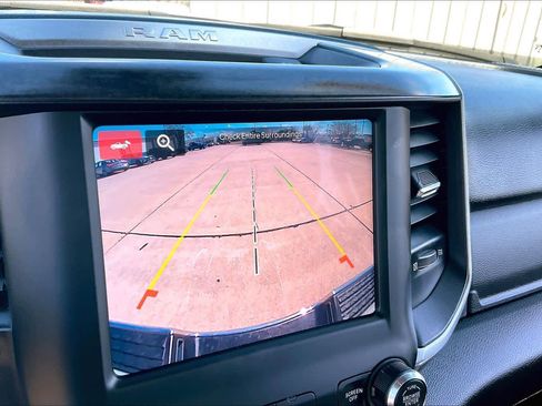 Used 2024 RAM 2500 Big Horn AWD/4WD image 25