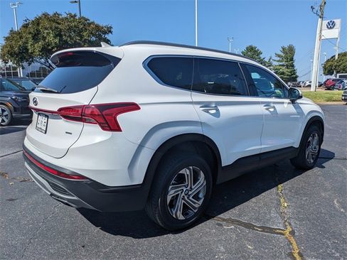 Used 2023 Hyundai Santa Fe SEL image 4
