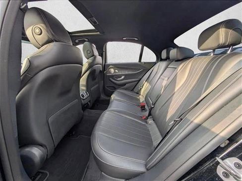 Used 2022 Mercedes-Benz E 350 Sedan image 18