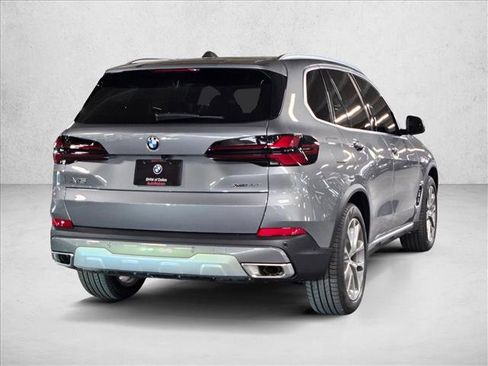 Used 2026 BMW X5 xDrive40i w/ Climate Comfort Package AWD/4WD image 5