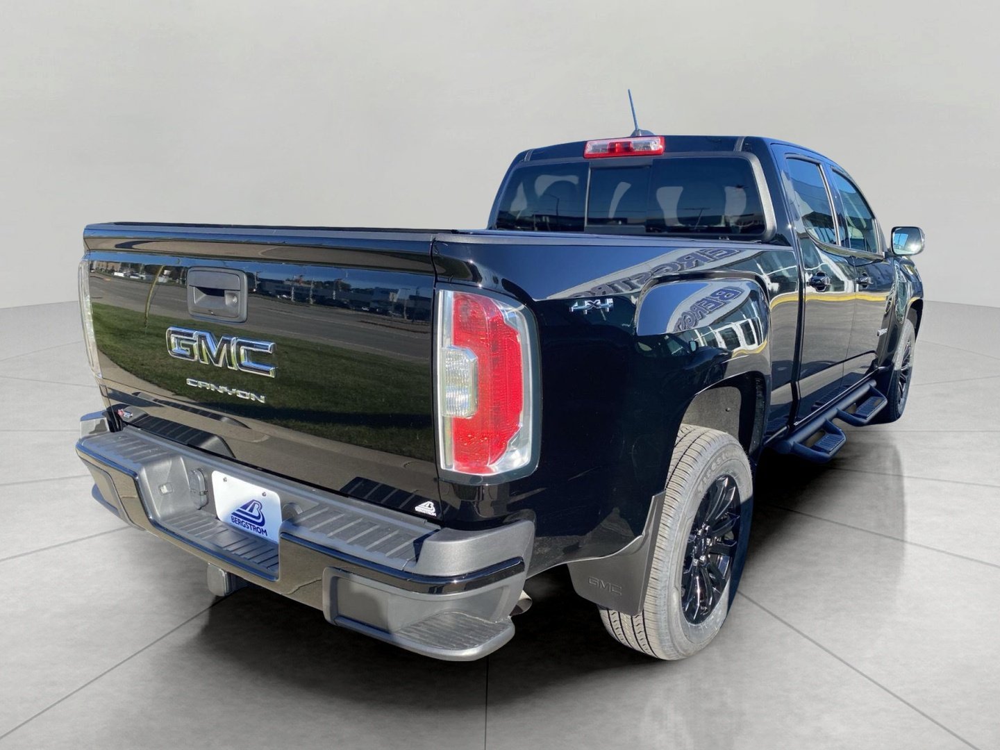Used 2022 GMC Canyon Elevation AWD/4WD image 8