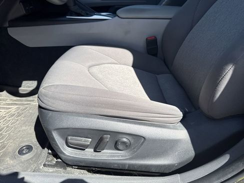 Used 2022 Toyota Camry LE image 13