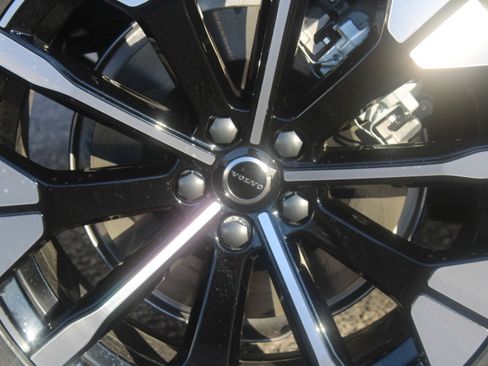 New 2026 Volvo XC60 T8 Plus w/ Protection Package Premier image 63