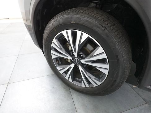 Used 2023 Nissan Rogue SV image 29